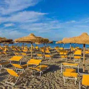  Appartamento Casa Boss Tirrenia Stella Maris, Con Accesso